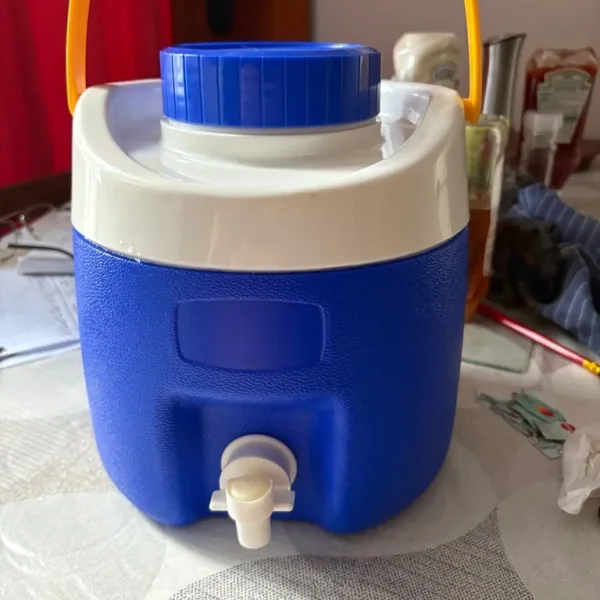 Thermos 4 ltr drink dispencer unused