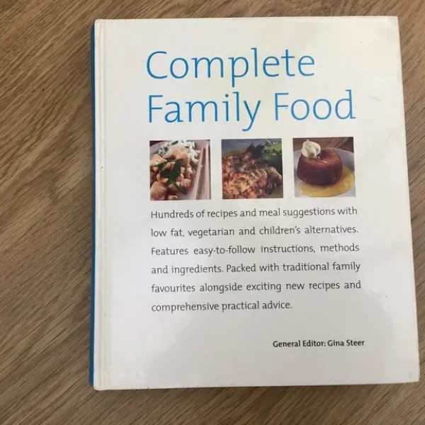 Complete family food recipe book Large amount of Recipes over 440 Pages