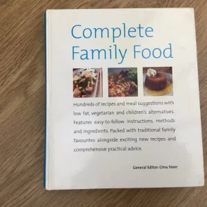 Complete family food recipe book Large amount of Recipes over 440 Pages