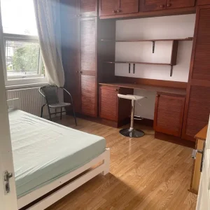 Spacious 3 Bed house to rent - Image 2