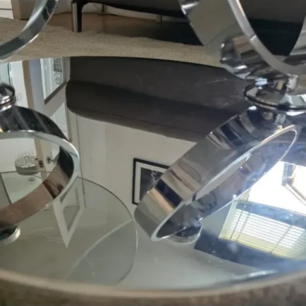 Glass and chrome extendable coffee table