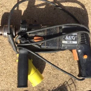 Electric power drill and accessories - Image 2