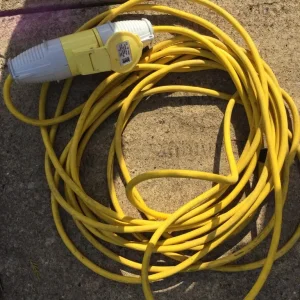 Electric power drill and accessories - Image 3