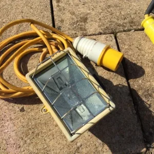 Electric power drill and accessories - Image 4