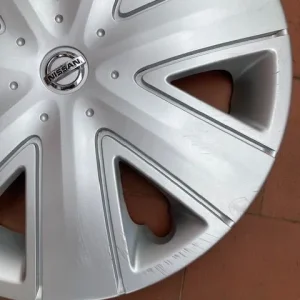 Nissan Qashqai wheel trim – one only Pre-owned Part No 40315 BR16A - Image 3