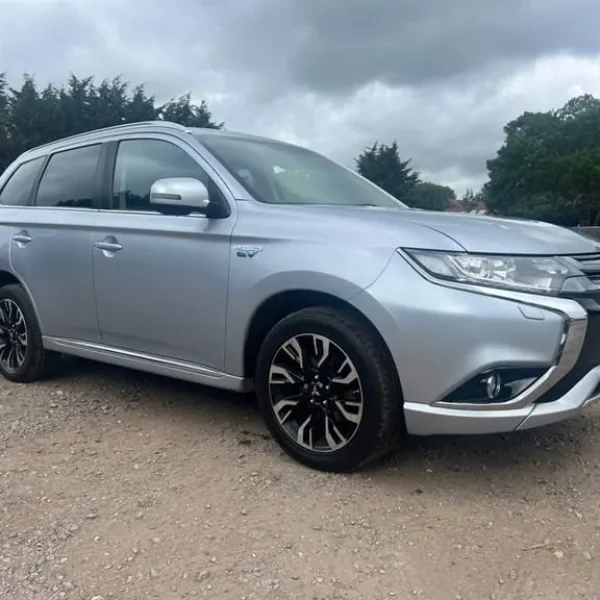 2017 Mitsubishi Outlander PHEV JURO SUV Petrol/Ele Automatic