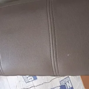 Leather pouffe - Image 3