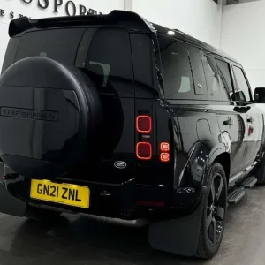 2021 Land Rover Defender 3.0 Defender X-Dynamic SE D MHEV Auto 4WD 5dr SUV Diesel Automatic - Image 5