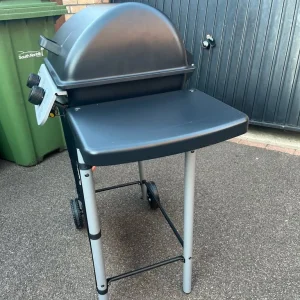 Ready Assembled Outsunny Propane Gas Barbecue Grill 2 Burner Cooking Side Shelves - Image 2