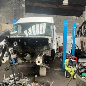 FORD TRANSIT MK7 EURO 5 2.2 TDCI MANUAL BRACKING FOR PARTS 07-14 - Image 2