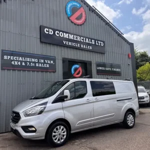 2019 Ford Transit Custom 2.0TDCI 320 LIMITED DCIV ECOBLUE 6 Seat Crew Cab Van Euro 6 Crew Van Die... - Image 4