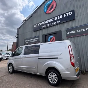 2019 Ford Transit Custom 2.0TDCI 320 LIMITED DCIV ECOBLUE 6 Seat Crew Cab Van Euro 6 Crew Van Die... - Image 5