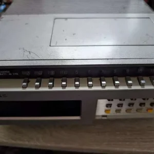 Vintage Hitachi VK-C600E VHS Camera with Battery and VT-TU65E Tuner