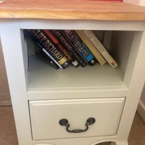 Wardrobe and bedside table - Image 7