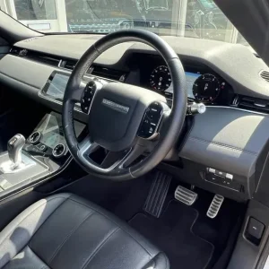 2019 Land Rover Range Rover Evoque 2.0 D180 R-Dynamic SE Auto 4WD Euro 6 (s/s) 5dr ESTATE Diesel ... - Image 5