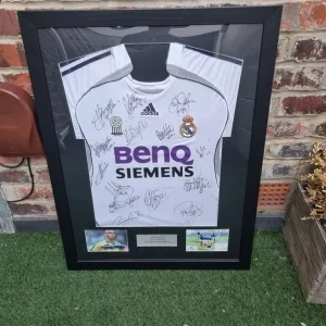REAL MADRID SIGNED SHIRT