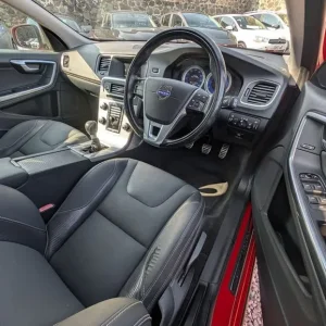 2012 Volvo V60 1.6L R-Design Drive S/S Estate 5dr Diesel Manual Euro 5 (113 bhp) Estate Diesel Ma... - Image 8