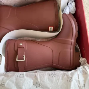 Hunter Original Wellies Burgundy/Brown Short Panelled Rubber Wellington Boots - Image 3