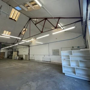 Workshop / Studio Unit for rent in North Acton - Image 5