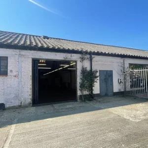 Workshop / Studio Unit for rent in North Acton - Image 6