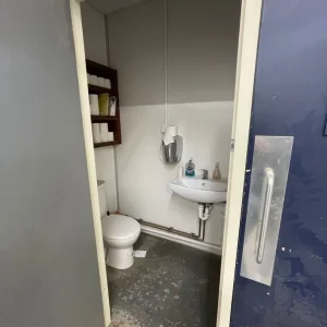 Workshop / Studio Unit for rent in North Acton - Image 8