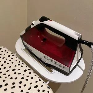 Russell Hobbs Auto Steam Iron – 2400W – Great Condition - Image 3