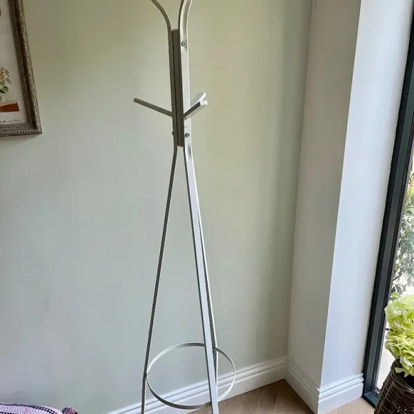 Off white metal coat hat stand