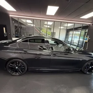 2017 BMW 3 Series 2.0 320d M Sport Shadow Edition Saloon 4dr Diesel Auto Euro 6 (s/s) (190 ps Sal... - Image 6