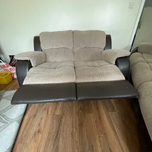 *BARGAIN* 3 Set Recliner Sofas for Sale - Image 4