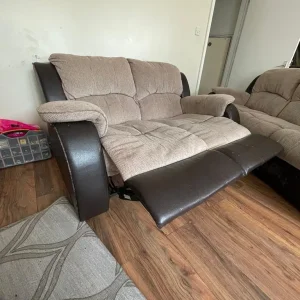 *BARGAIN* 3 Set Recliner Sofas for Sale - Image 6