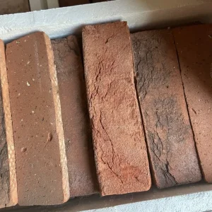 Red brick slips - Image 4