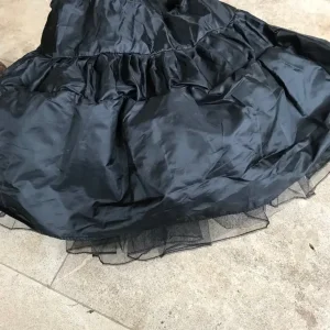 Black tuille underskirt petticoat to make skirts or dresses fuller - adjustable waist