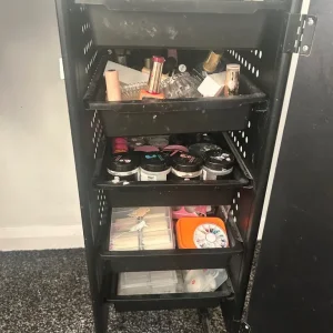 Nail table - Image 5