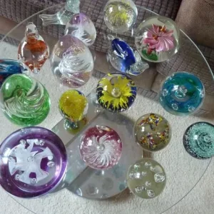 large collection of vintage and modern glass paperweights ranging from £6 to £10 each collectable - Image 2