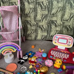 Huge Job Lot of Kids’ Toys - Image 7