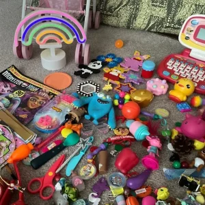 Huge Job Lot of Kids’ Toys - Image 8