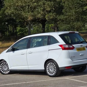 2012 Ford Grand C-Max 1.6 TDCi Titanium Euro 5 5dr MPV Diesel Manual - Image 6