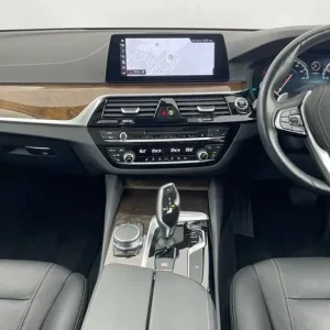 2017 BMW 5 Series 530i SE 4dr Auto Petrol Saloon Saloon Petrol Automatic - Image 4