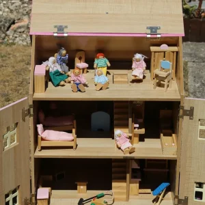 Childs Dolls House - Image 3