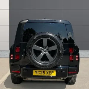 2025 Land Rover Defender 3.0 P400 X-Dynamic HSE 130 5dr Auto Petrol Estate Estate Petrol Automatic - Image 6