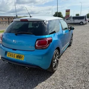 2015 DS Automobiles DS 3 1.6 BlueHDi DStyle Nav 3dr HATCHBACK Diesel Manual - Image 3