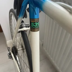 12 gear 1980s era road bike (Reynolds 531 Frame) - Image 2