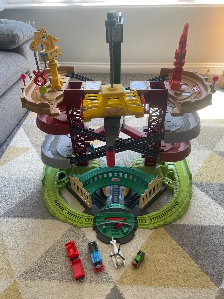 Thomas and Friends Trains and Cranes