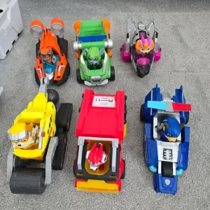 Paw Patrol The Mighty Movie Aircraft Carrier HQ Wuth 6 Vehicles & Pups - Image 3