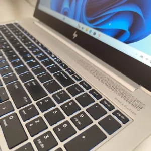 HP EliteBook TOUCH screen Laptop, B&O, Intel Core i5, 256 GB SSD OFFICE 365 - Image 7