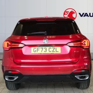 2023 MG MG HS 1.5 T-GDI Trophy 5dr DCT Petrol Hatchback Hatchback Petrol Automatic - Image 6