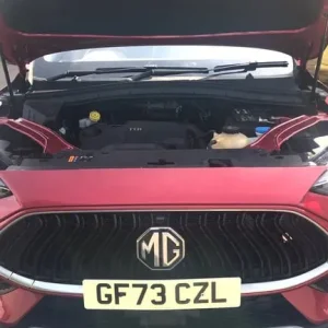2023 MG MG HS 1.5 T-GDI Trophy 5dr DCT Petrol Hatchback Hatchback Petrol Automatic - Image 8