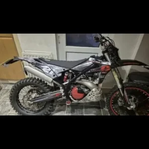 Beta, X TRAINER 300, 2016 - Image 2