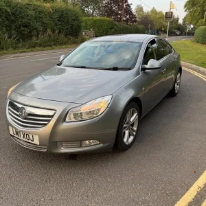 Vauxhall Insignia Hatchback 2011 Manual 2.0 CDTI - Image 3