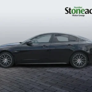2019 Jaguar XE 2.0i Landmark Saloon 4dr Petrol Auto Euro 6 (s/s) (200 ps) SALOON Petrol Automatic - Image 7